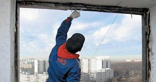 Демонтаж остекления балкона в Мытищах - цена от 563 руб. - Сварной-Мтщ