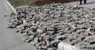 Демонтаж тротуарной плитки Мытищи, цена от 2918 руб.